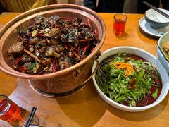 -老滇山寨•云南特色菜•地方菜•民族风情歌舞表演(金碧店)