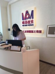 -巴黎婚纱摄影工作室