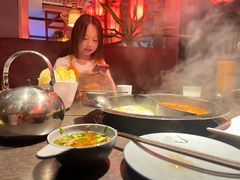 -九牧鱻·渝老鬼重庆火锅(人民路店)