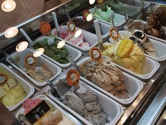 自助取餐区-柠檬车露(卖草地店)