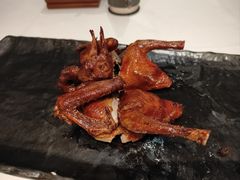 非遗红烧乳鸽-侨美·唐荔园·40年地道粤菜