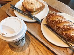-星巴克臻选(杭州嘉里中心1F店)