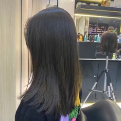 -HAIR CORNER