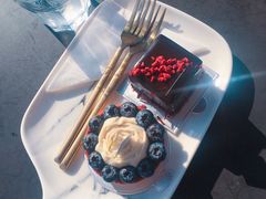 -UNI UNI(环亚凯瑟琳店)