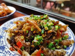 -爆炸头阿姨小四川正宗川味小吃(无任何分店)