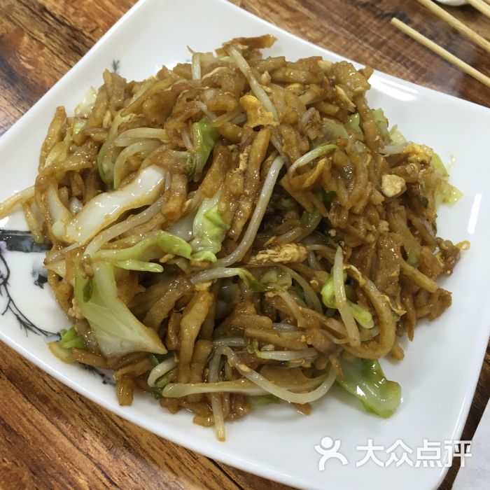 老地摊串吧(堤口路店-炒焖饼-菜-炒焖饼图片-济南美食-大众点评网