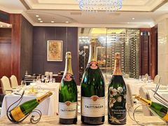 -龙虾酒吧扒房(宁波香格里拉店)