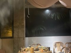 大堂-毛辣果·酸