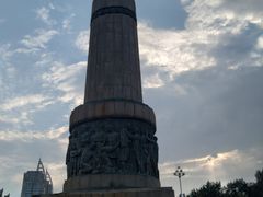 -人民防洪胜利纪念塔