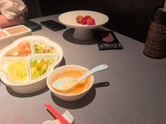 -左庭右院鲜牛肉火锅黑金店(陆家嘴中心店)