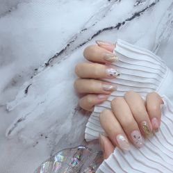 -米小兔美甲美睫