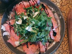 烤牛肉沙拉-羽深肉铺 Steak & Wine