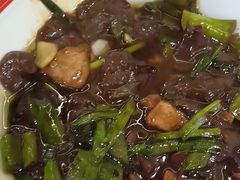 -闯关东东北农家菜(崂山石老人店)