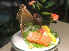 三文鱼刺身-享月汤皇·海鲜小火锅·聚会(曲江创意谷店)