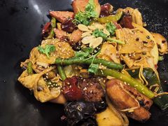 -醉人椒麻辣香锅(王府井喜悦店)