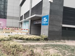 -世纪都会-停车场