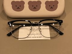 -美式眼镜·授权蔡司.依视路.尼康.豪雅.明月(人民广场店)