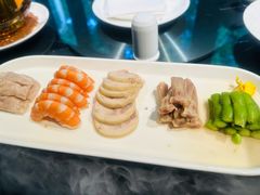 -HOMES上海本帮菜(襄阳公园店)