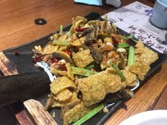 -黄泥岗·地道湖北菜(奥特莱斯店)