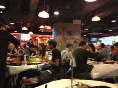大堂-鲜入围煮花胶鸡海鲜火锅