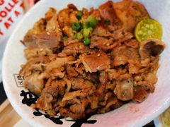 大碗过瘾双拼-熊吞·大碗丼烧肉饭(济宁万达广场店)