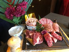 -铭牛烧肉·和牛海鲜自助(高新月牙湖店)