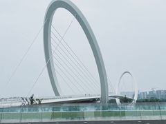 -南京眼步行桥
