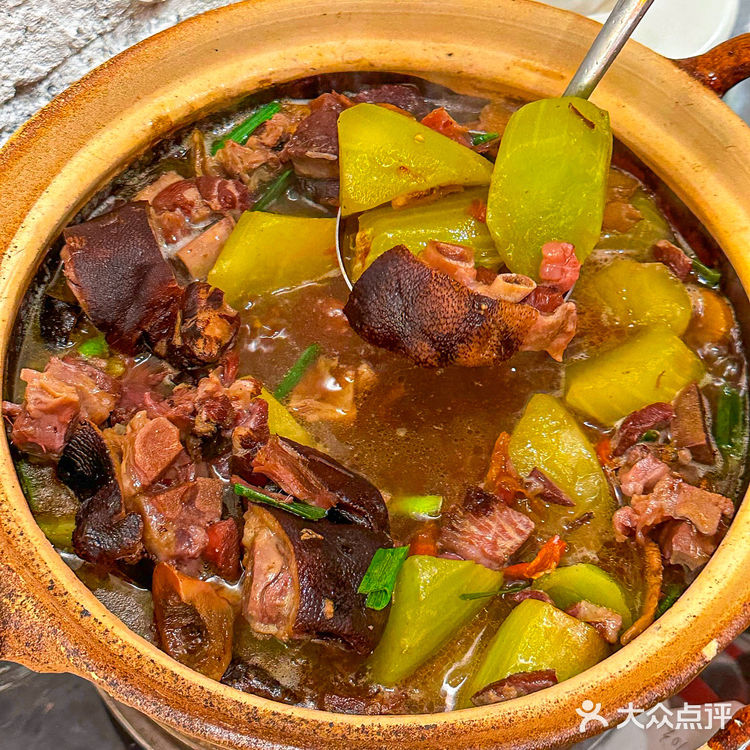 报！！在长沙吃完这顿砂钵菜再走  