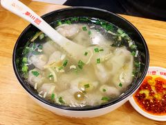 鲜肉小馄饨-小姜锅贴(凤凰街店)