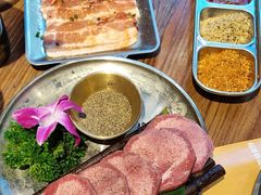 -明洞阿姨·韩式酱蟹烤肉·创意料理(三元桥店)