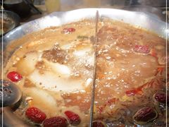 -湊湊火锅·茶憩(杭州湖滨银泰in77店)