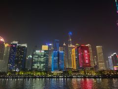 -黄浦江游览十六铺3号码头网红自助餐