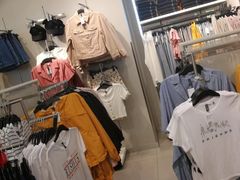 -H&M(天一广场店)