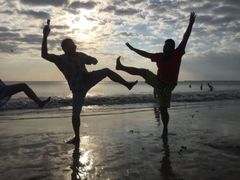 -金巴兰海滩烛光bbq