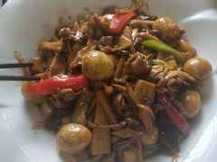 野山菌烩鸽蛋-老家菜馆(正定店)