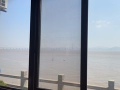 -鹰龙海畔度假酒店(咸祥店)