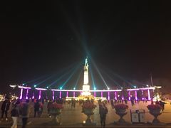 -人民防洪胜利纪念塔