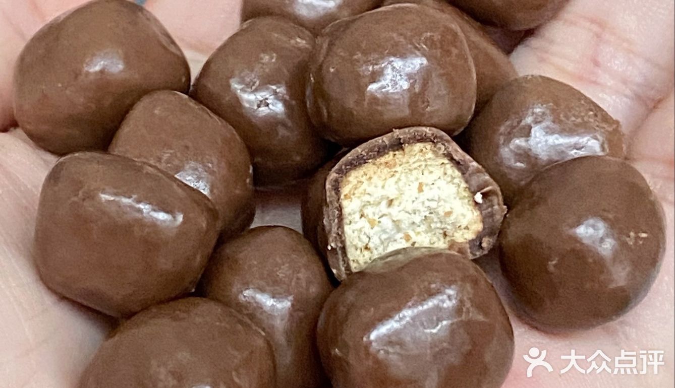 这谁家小零食？好吃的我怒囤五大盒！又脆又香