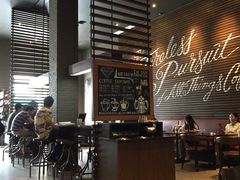 大堂-星巴克(广州番禺钻汇广场分店)