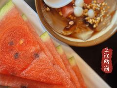 宜宾特色冰粉-三江两海老火锅(北京首店)