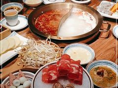 -小天鹅火锅·一线江景洪鼎旗舰店(洪崖洞店)