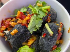 -黑色经典臭豆腐·湖南特产(步行街店)