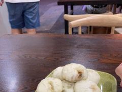 -舒小笼松针小笼包