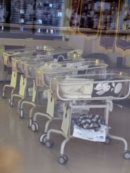 -爱月坊产后护理中心(万达店)