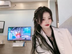 -V8潮牌·接发烫染连锁