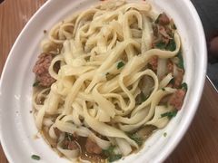 -顺溜·手工刀削面·黑金店(铜锣湾店)
