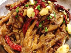干锅姜辣凤爪-江城燕子大排档(江汉路步行街店)