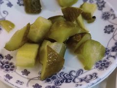 酸黄瓜-玫瑰红烤羊排(北新桥三条店)