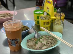 -榮泰米粉湯(Left Shop)