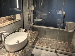 -上海虹桥西郊假日酒店